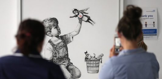 È Banksy mania, tra tentativi di furto a Southampton e nuove mostre in Italia