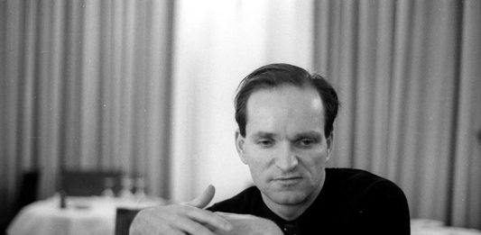 Si spegne la Kraftwerk: ritratto del visionario musicista Florian Schneider