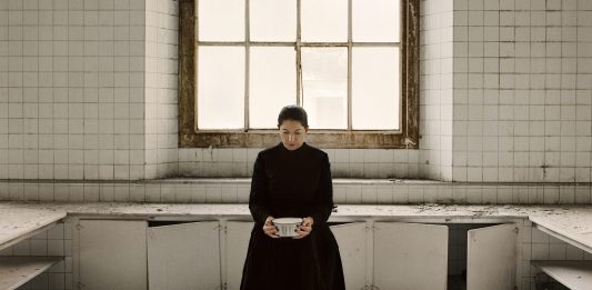 Marina Abramovic porta la sua Santa Teresa a Castel dell’Ovo di Napoli