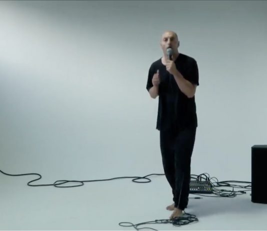 Nico, we trust you. Note a margine dopo quasi 24 ore di DOOU Nico Vascellari in un momento della performance DOOU