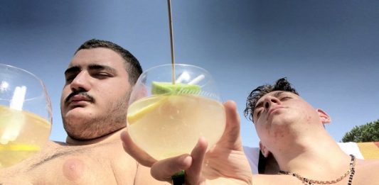 Selfie miglior documentario ai David: l’intervista ad Agostino Ferrente frame da Selfie, film di Agostino Ferrente