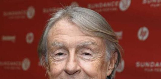 Addio a Joel Schumacher, il regista di Batman e di ‘Un giorno di ordinaria follia’