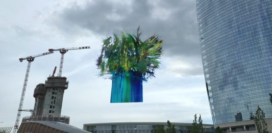 Le Arboree Volanti di Simone Berti crescono nella realtà aumentata di Milano Arboree Volanti di Simone Berti