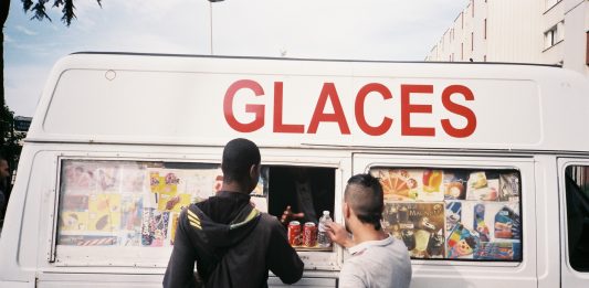 Il meglio della fotografia emergente per Circulation(s), a Parigi. Dal vivo