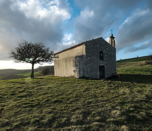 Paesaggi in movimento: il progetto che racconta la Campania attraverso l’arte