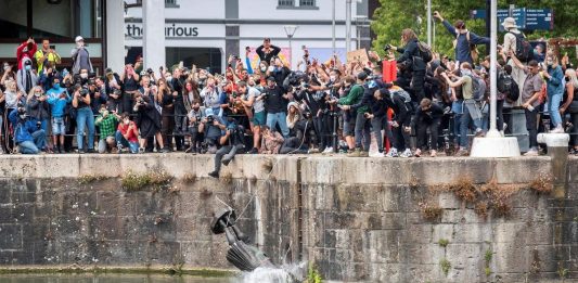 Da Mosè a Colombo, passando per Montanelli: l’iconoclastia per un cambiamento
