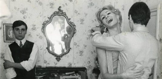 Gli scatti di Lisetta Carmi per la Galleria Civica di Cisternino