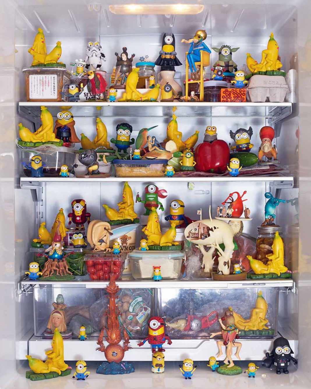 Torino Photo Tales (evento online)https://www.exibart.com/repository/media/2020/06/Olaf-Breuning-The-Bosh-Fridge-2019_LD-1068x1335.jpg