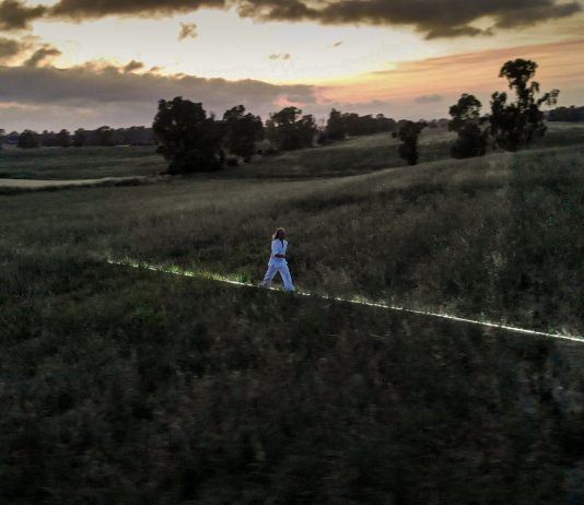 Un triangolo di luce, natura e parole: This Is My Place, di Angelo Bonello