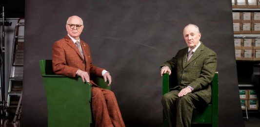 Gilbert & George lasciano la Royal Academy of Arts Gilbert & George