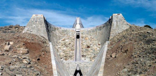 Land Art: Star Axis, opera dell’artista Charles Ross, completata dopo 50 anni