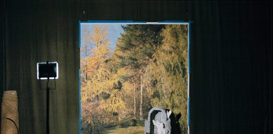 Lucciole per la resistenza: Cristóbal Gracia a Viasaterna Cristobal Gracia, Villa Rossa, stampa inkjet, cm 150x128, © Cristobal Gracia, courtesy Bikini Art Residency e Viasaterna