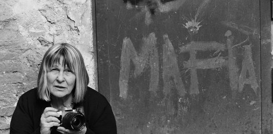 Shooting the mafia: al cinema, il film sulla vita di Letizia Battaglia Letizia Battaglia, Shooting Mafia