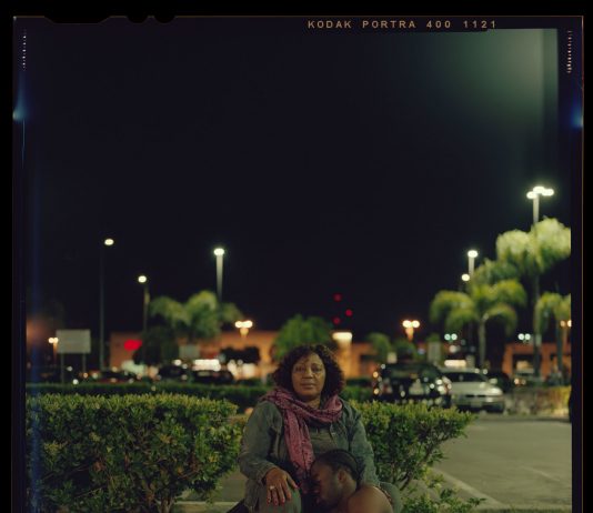 Stranger Fruit: le fotografie di Jon Henry, tra pietas e police brutality