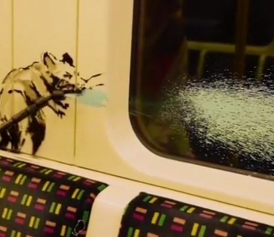 Banksy torna a colpire, questa volta nella metropolitana di Londra