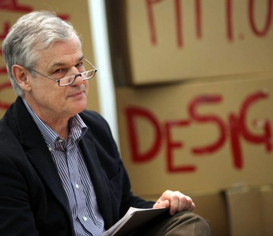 I lavoratori chiedono un nuovo direttore per il Piccolo di Milano. Si dimette Escobar