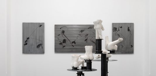 Weightless: la materia senza peso di Luca Monterastelli, da Lia Rumma