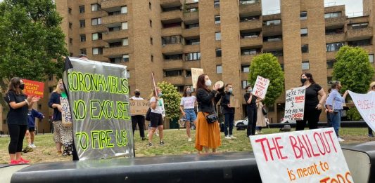 Proteste alla Tate Modern, contro la campagna di licenziamenti