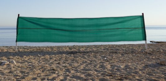 Avamposti costieri per il contemporaneo, in Puglia Giuseppe De Mattia, Sei metri di orizzonte dalla costa di fronte casa dei miei genitori, 2020, photo Francesco Ribezzo, courtesy the artist