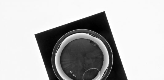 123 fotografie per raccontare la pandemia: a Catania apre “Sine Die”