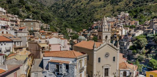 Lituania e Italia, vicine in Sicilia: le immagini del murales di Eglè Narbutaitè