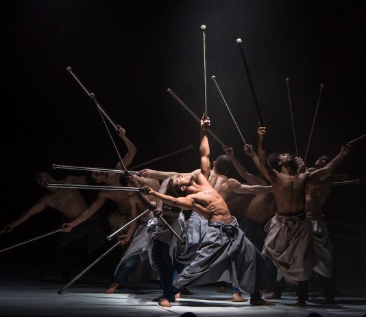 Le notti barbare di Hervé Koubi al Parco Archeologico di Scolacium