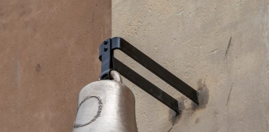 Una campana laica suona a Castelbasso