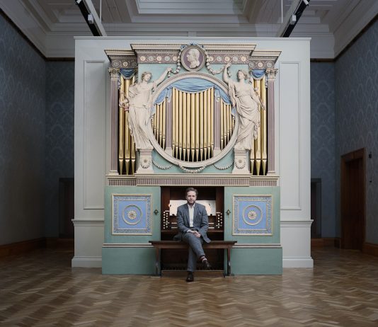 Il cielo in chiesa, secondo Ragnar Kjartansson. Intervista all’artista