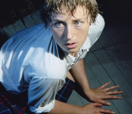Cindy Sherman à la Fondation Louis Vuitton Cindy Sherman Untitled #92, 1981 Chromogenic color print 61 x 121.9 cm Collection Cynthia and Abe Steinberger. Courtesy of the Artist and Metro Pictures, New York © 2020 Cindy Sherman