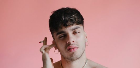 Tra Pop Art e un EP d’esordio: intervista a Charles Muda