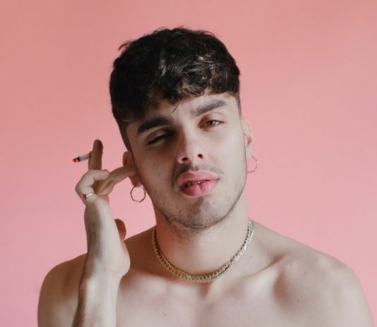 Tra Pop Art e un EP d’esordio: intervista a Charles Muda