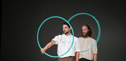 I dialoghi di Gender Bender, tra hula hop e alchimie Dialogo Terzo In a Landscape di Alessandro Sciarroni, CollettivO CineticO, Foto Elisa D'Errico