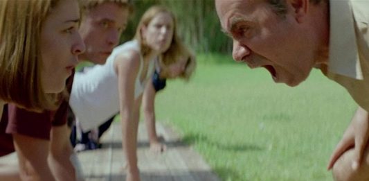 Dogtooth, ovvero l’attualità del controllo Dogtooth