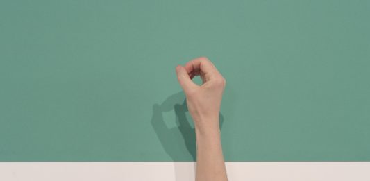 What Shall We Do Next? L’archivio dei gesti di Julien Prévieux, online per Centrale Fies