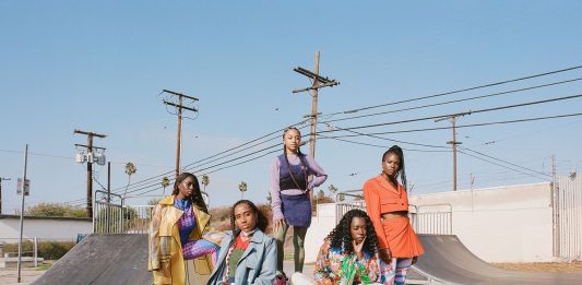 exibart.artworld: il giro del mondo dell’arte in sei notizie Donne nere sui pattini a rotelle (Courtesy: Teen Vogue)