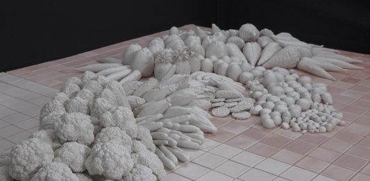 Gates alla Real Fabbrica della Porcellana di Capodimonte. Intervista a Diego Cibelli