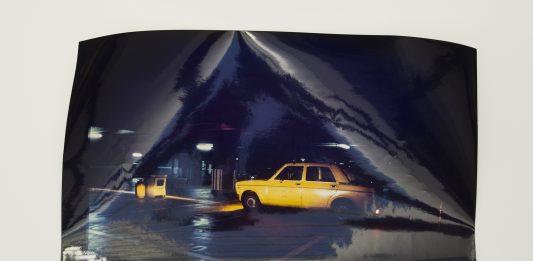 Gianni Melotti, L’avventura dell’arte nuova / anni 60-80 – Fondazione Ragghianti Gianni Melotti, Un giallo a Genova, 1979 (recto serie di 6)