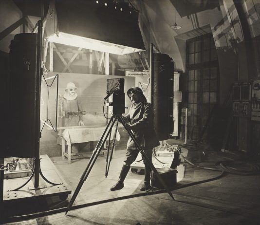 Il velo del tempo nella fotografia vince al MAST