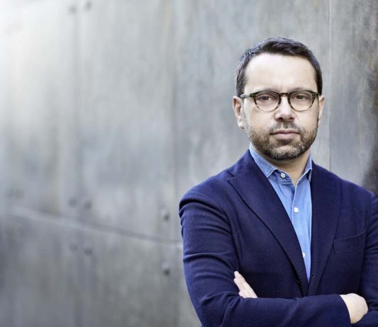 Nasce la fondazione In Between Art Film, che esplora il confine tra arte e cinema Alessandro Rabottini, ph. Marco de Scalzi