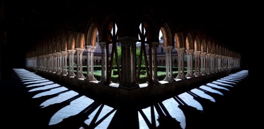 Le installazioni di Navid Azimi Sajadi a Monreale