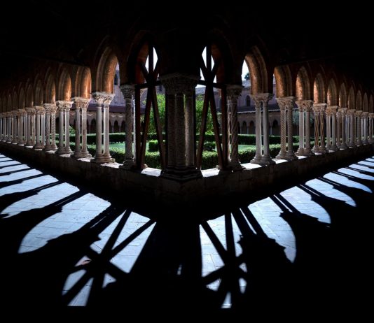 Le installazioni di Navid Azimi Sajadi a Monreale