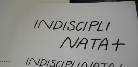 Imparare a disimparare: a Milano, Manuela Piccolo legge Indisciplinata +