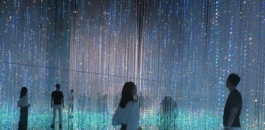 Light Shower: la nuova installazione di TeamLab a Shanghai