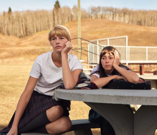 A Parigi, un tour digitale nella fotografia di ieri e di oggi Playground_Beyond_The_Shadows_ElsaJohanna_2018_copyrights Johanna Benaïnous (1991) e Elsa Parra (1990)