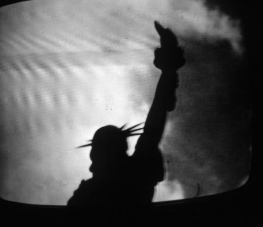 Addio ad Aldo Tambellini, leggenda del cinema sperimentale