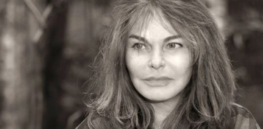 Bettina Rheims e Alessia Glaviano sul female gaze nella fotografia di moda Bettina Rheims