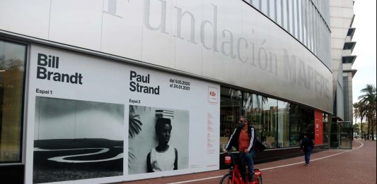 Spazi nuovi per l’arte contemporanea e la fotografia, tra Parigi e Barcellona