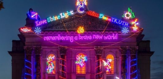 L’installazione di Chila Kumari Singh Burman per la Tate Britain