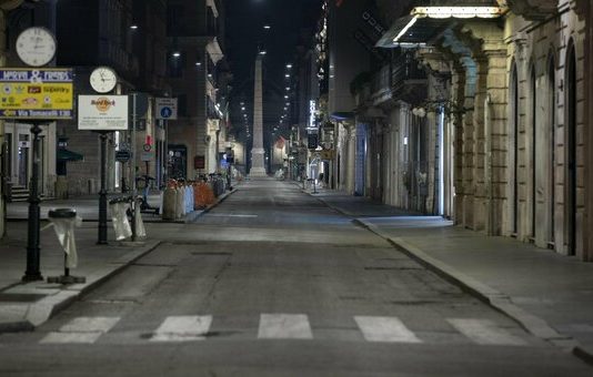 Tre voci nel silenzio della notte: il progetto online da Spazio Taverna