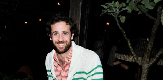 Gagosian dalla parte delle donne: licenziato il direttore di New York Sam Orlofsky